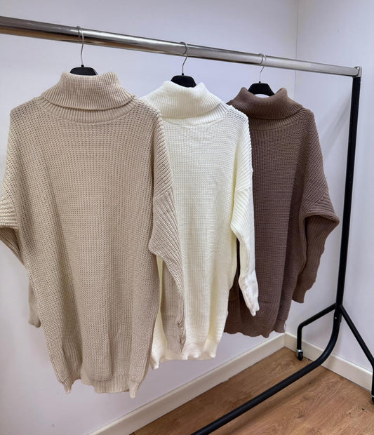 Mid length knitted jumpers