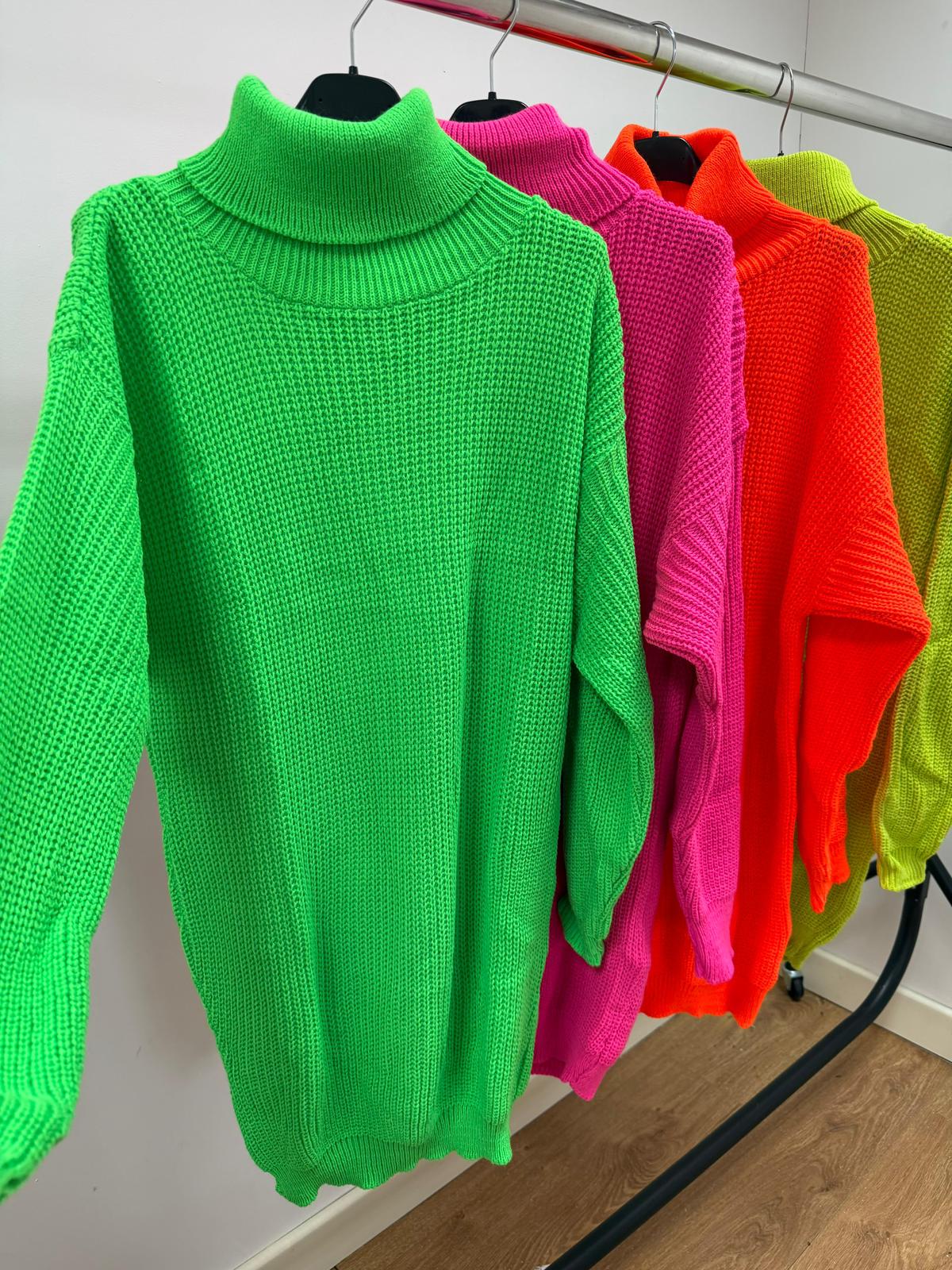 Mid length knitted jumpers
