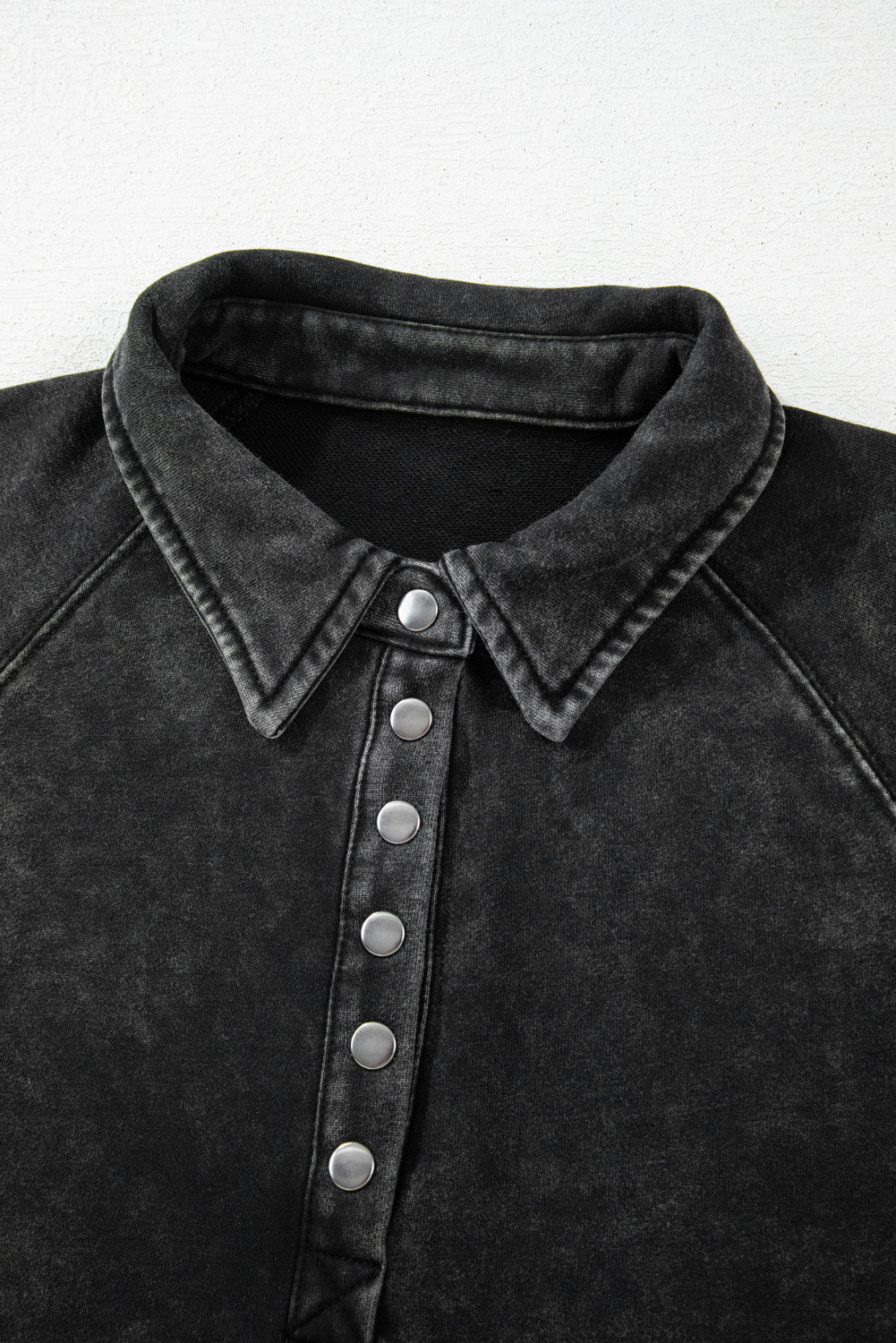 Solid Snap Buttons Collared Balloon Sleeve Oversized Sweatshirt